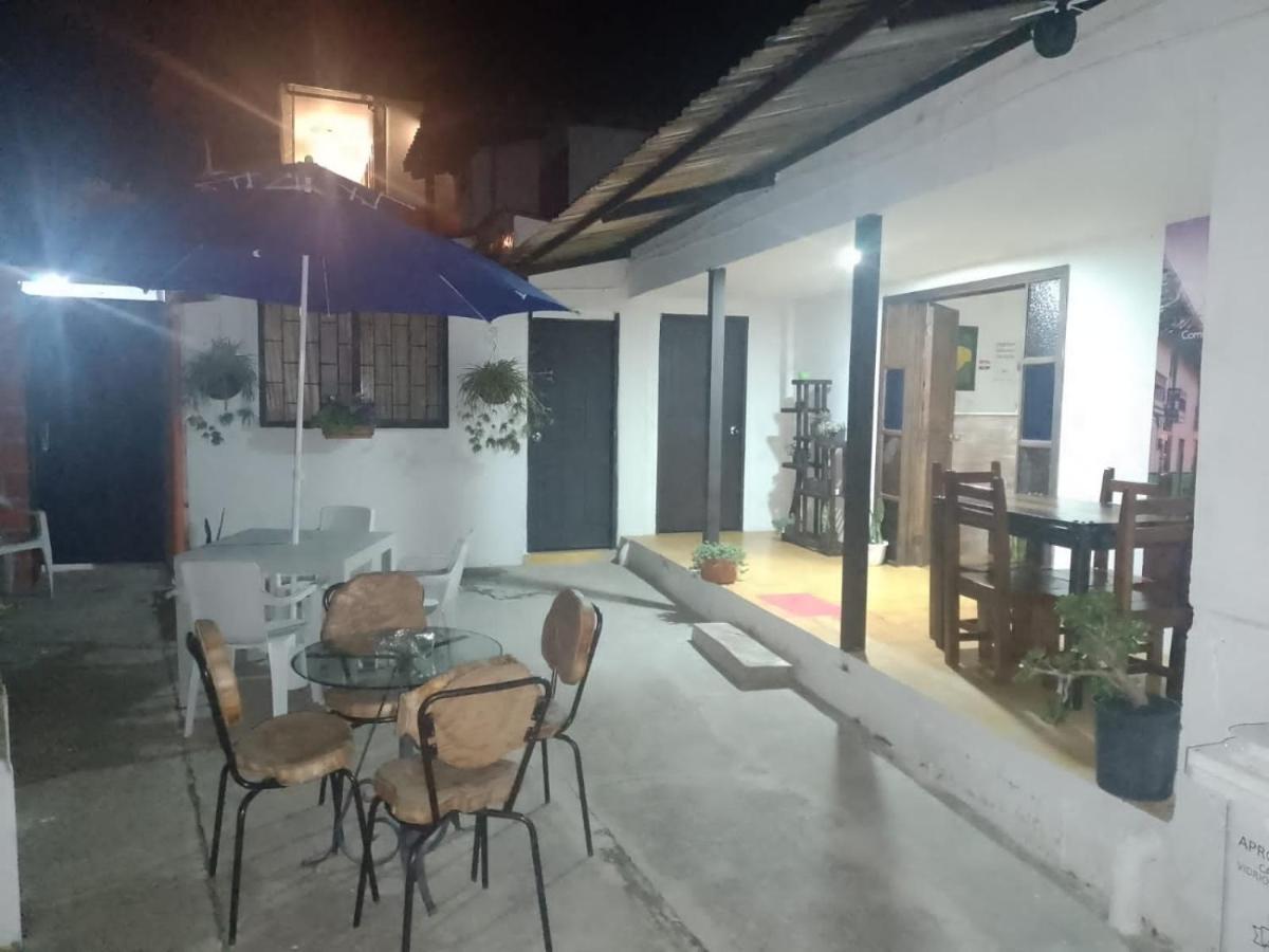 Hostal Villa Del Sol Salento Exterior foto